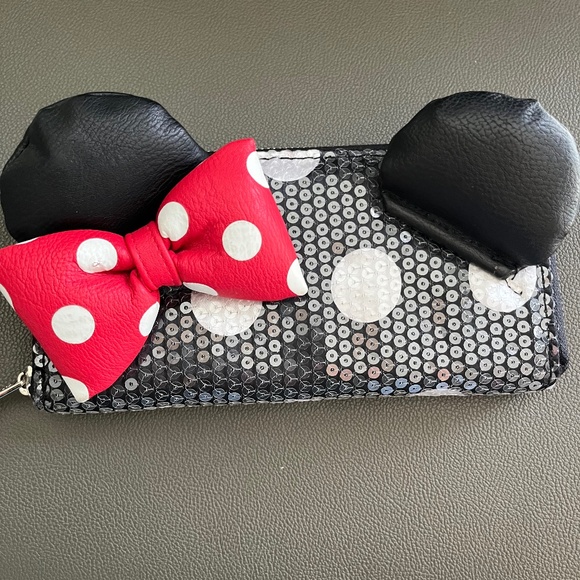 Loungefly Handbags - Minnie Mouse sequined wallet with bow